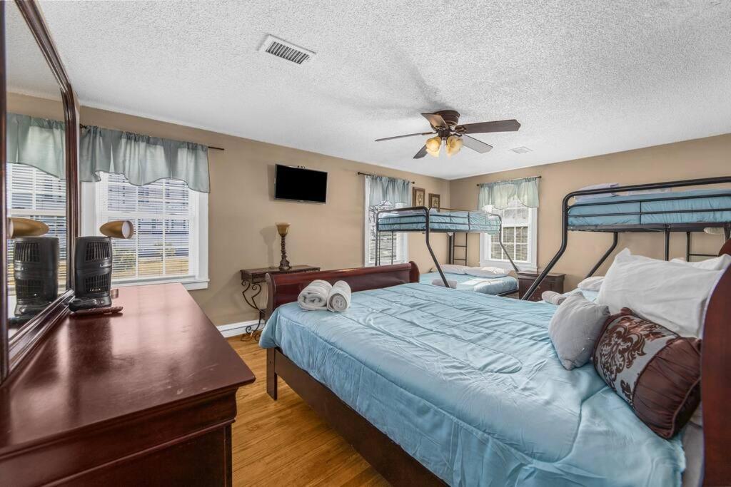 Dazzling Centrally Located Ocean View W 2 Kings, Huge Private Yard, 2 Decks, Firepit, Bbq Myrtle Beach Extérieur photo