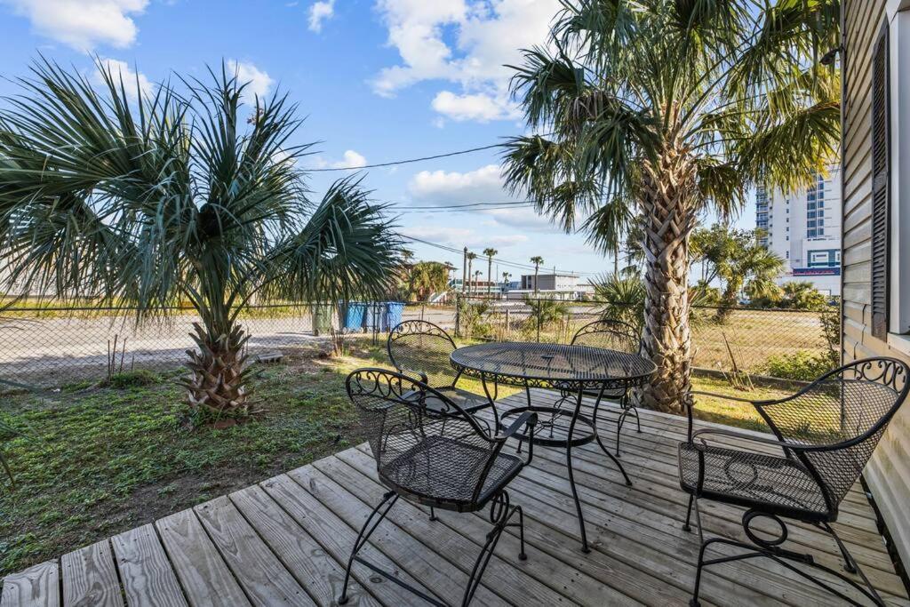Dazzling Centrally Located Ocean View W 2 Kings, Huge Private Yard, 2 Decks, Firepit, Bbq Myrtle Beach Extérieur photo