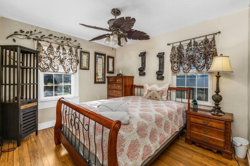 Dazzling Centrally Located Ocean View W 2 Kings, Huge Private Yard, 2 Decks, Firepit, Bbq Myrtle Beach Extérieur photo