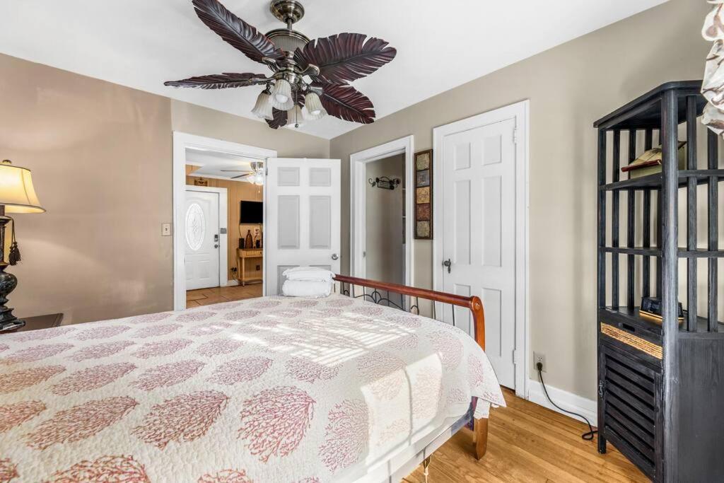 Dazzling Centrally Located Ocean View W 2 Kings, Huge Private Yard, 2 Decks, Firepit, Bbq Myrtle Beach Extérieur photo