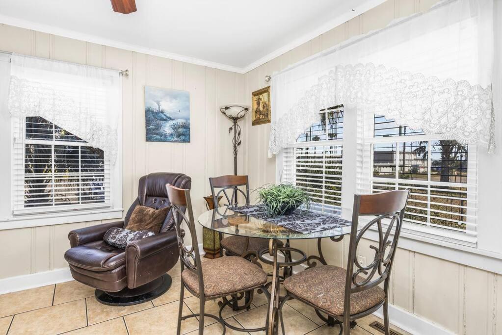 Dazzling Centrally Located Ocean View W 2 Kings, Huge Private Yard, 2 Decks, Firepit, Bbq Myrtle Beach Extérieur photo